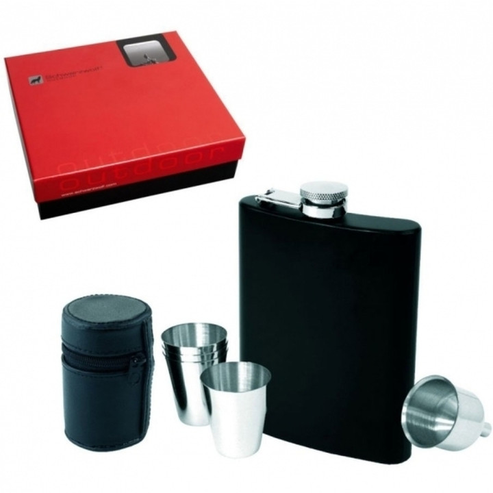 Piersiówka 236 ml MADONIE Schwarzwolf