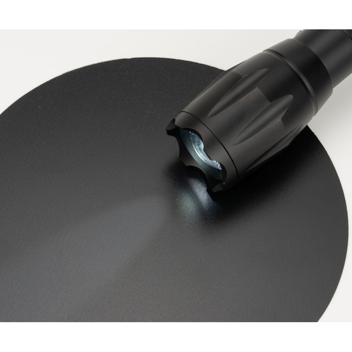 Latarka DELGADA Schwarzwolf