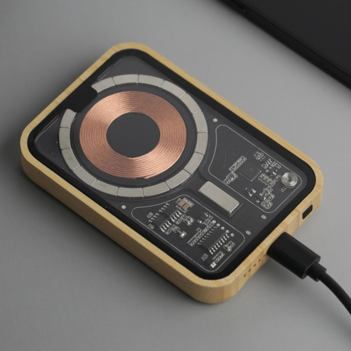 Power bank 5000 mAh z ładowarką indukcyjną Magsafe CONSTANCE