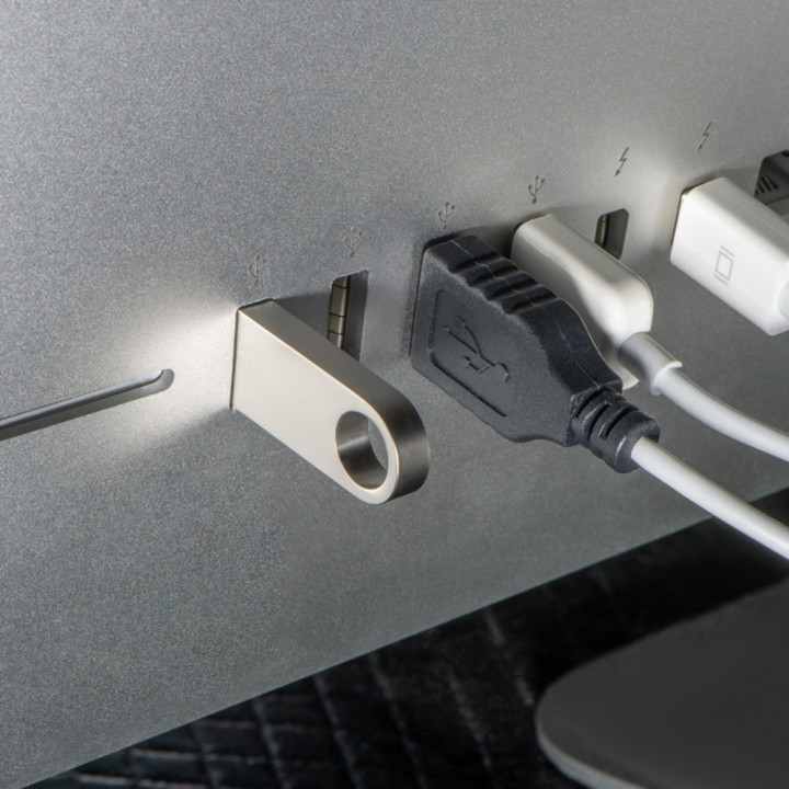 Pendrive metalowy 8GB 2.0 EDYTA